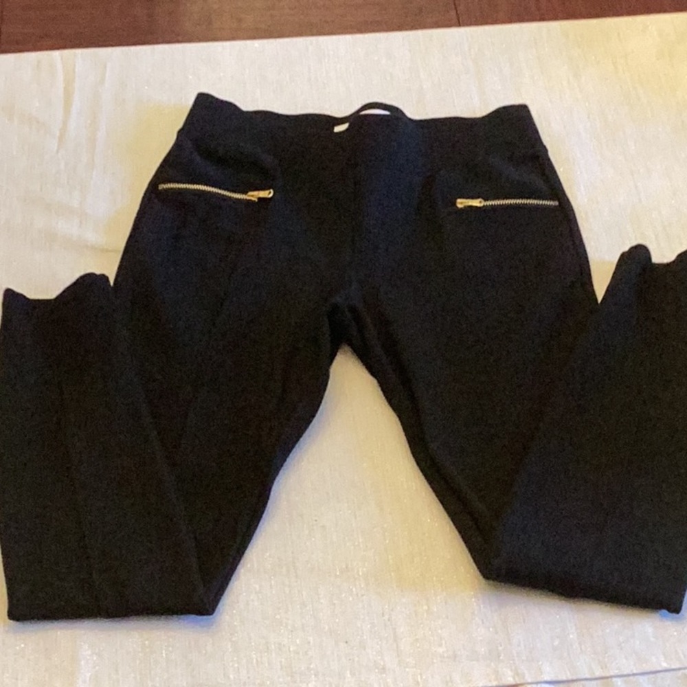 Old navy size s Stevie pants nice details rarely worn